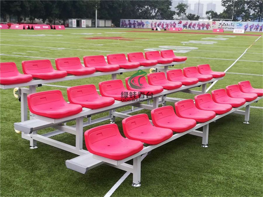 三層鋁合金簡(jiǎn)易看臺(tái)-低靠背中空吹塑椅 三層鋁合金簡(jiǎn)易看臺(tái)-低靠背中空吹塑椅