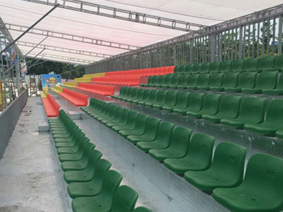 室外固定金屬看臺(tái)-現(xiàn)場(chǎng)加工式 室外固定金屬看臺(tái)-現(xiàn)場(chǎng)加工式