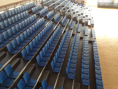 廈門蔡塘學校體育館伸縮看臺