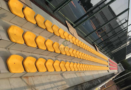 綠蛙看臺積極配合華南大區(qū)深圳棒球館項目