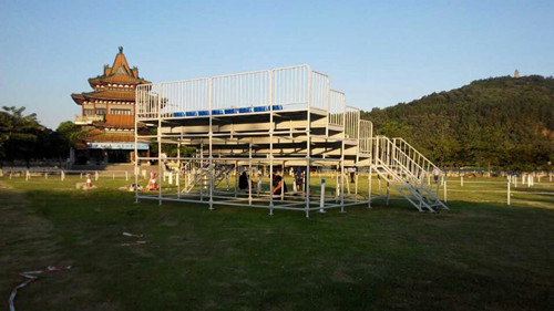 綠蛙看臺亮相順德順峰山公園中法文化節