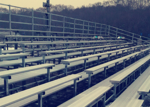 中國網球學院采用綠蛙室外鋁制看臺