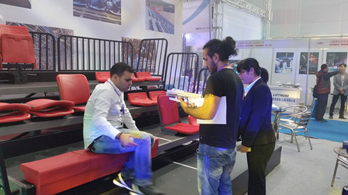 廣州國際專業(yè)燈光、音響展覽會(huì),綠蛙看臺(tái)秀出風(fēng)采