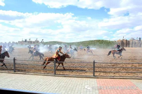 綠蛙看臺在紅格爾敖包邀您欣賞《漠南傳奇》
