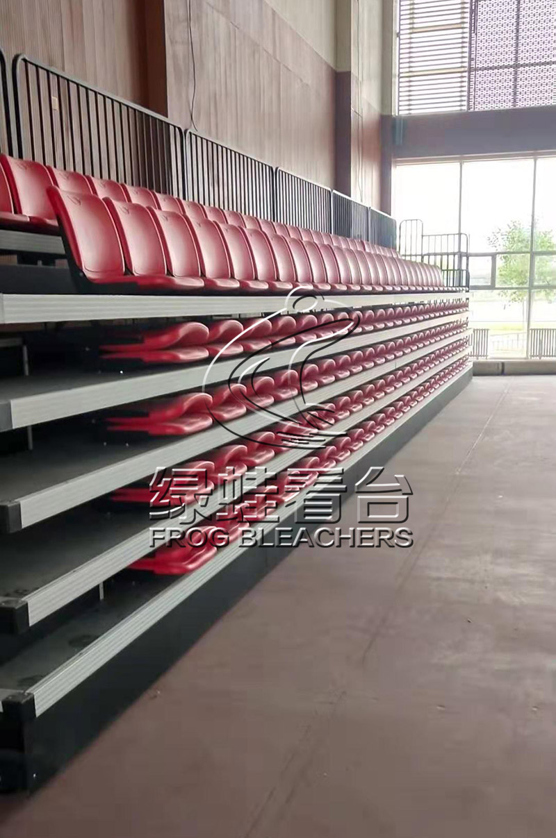 甘肅衛生職業學院籃球館看臺座椅項目
