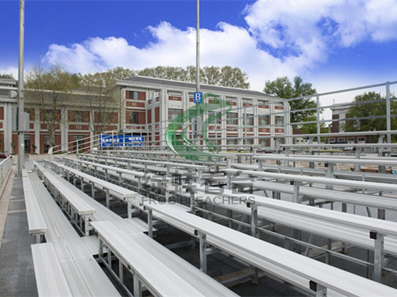 鋁合金看臺是中小型體育場地看臺的優質解決方案之一