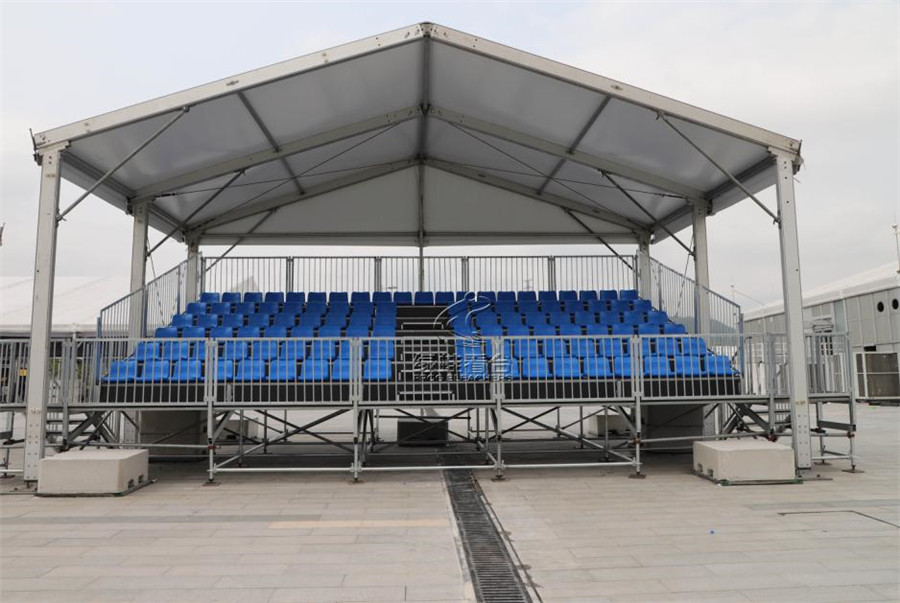 戶外伸縮看臺座椅