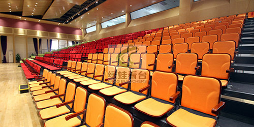 伸縮看臺對體育場館經濟效益的影響