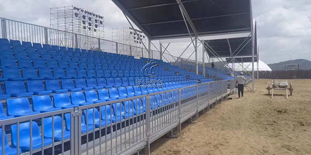 臨時與永久性活動看臺：特性、優勢與選擇考量