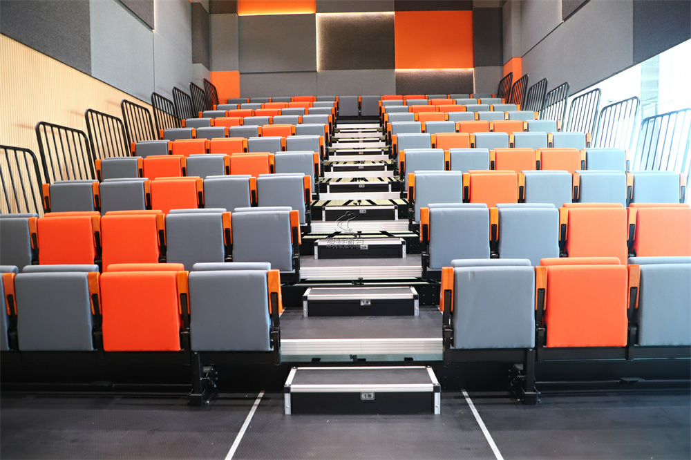 讓會(huì)議室座椅“動(dòng)”起來(lái)，試下伸縮看臺(tái)吧